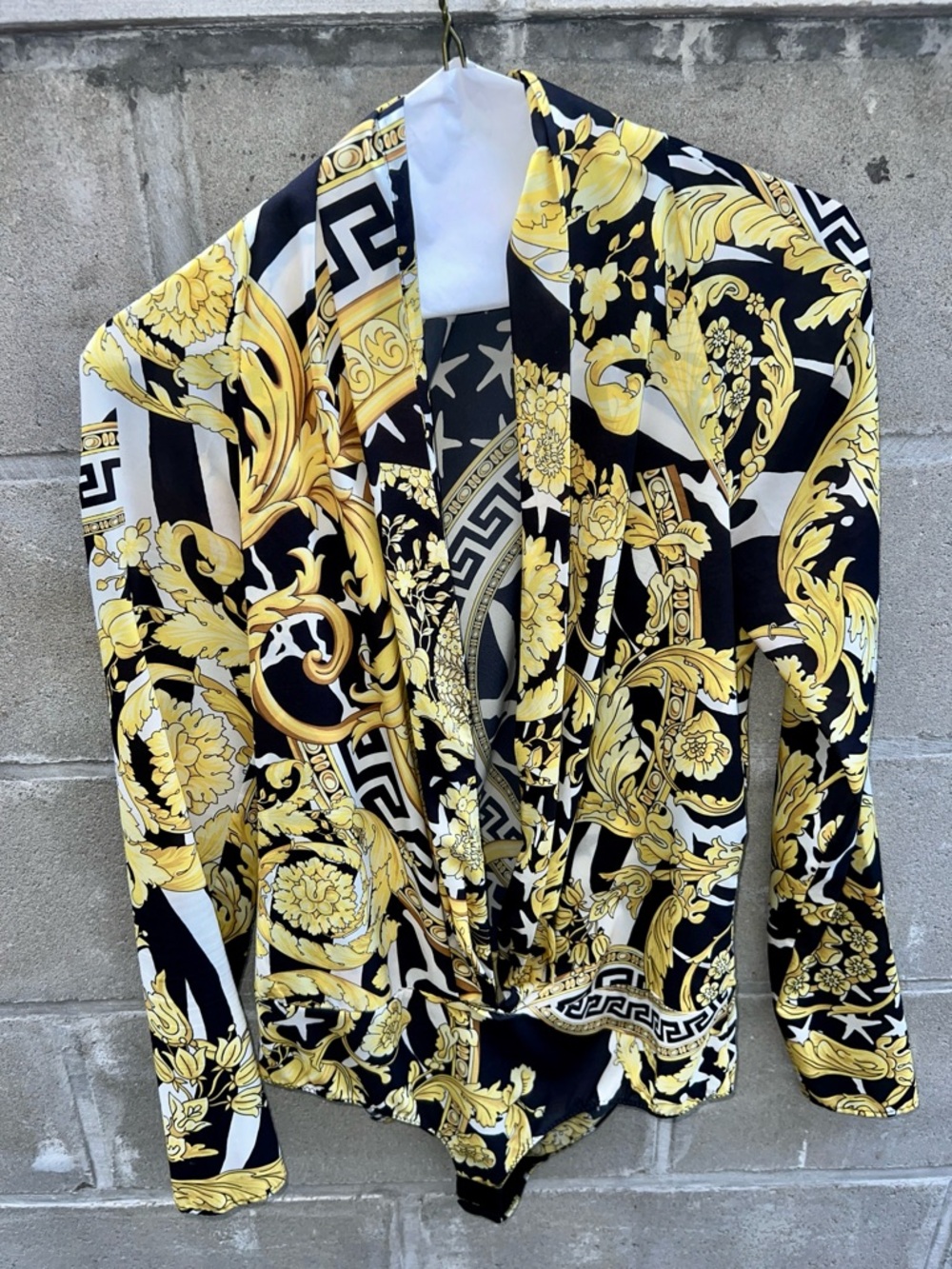 Rare Versace classic Savage Barocco Print
Draped Bodysuit - Picture 4 of 11